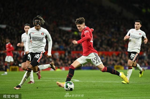 利雅得新月 利雅得新月